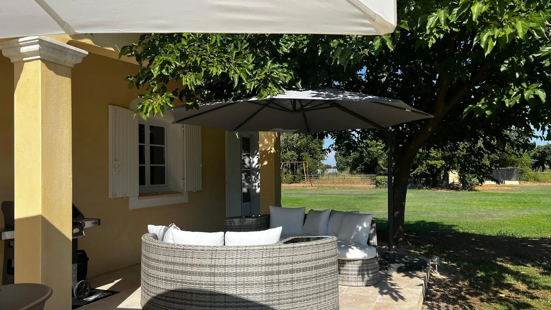 Mas De Ceoulet - Villa De Luxe En Camargue Arles France